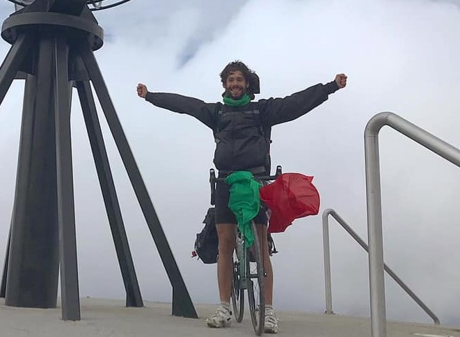 gianluca era un giramondo e con la sua bicicletta
